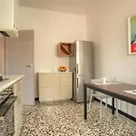 Di Fronte Pista Ciclabile Con 2 Da Letto E Wifi Apartamento *