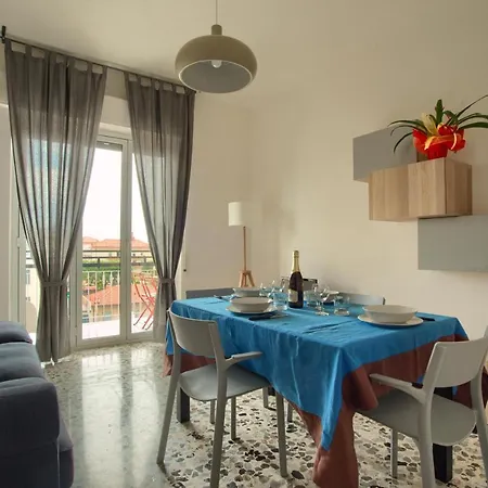 Apartment Di Fronte Pista Ciclabile Con 2 Da Letto E Wifi Imperia
