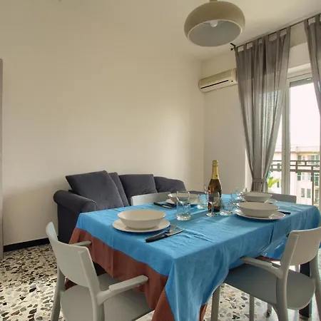 Di Fronte Pista Ciclabile Con 2 Da Letto E Wifi Imperia