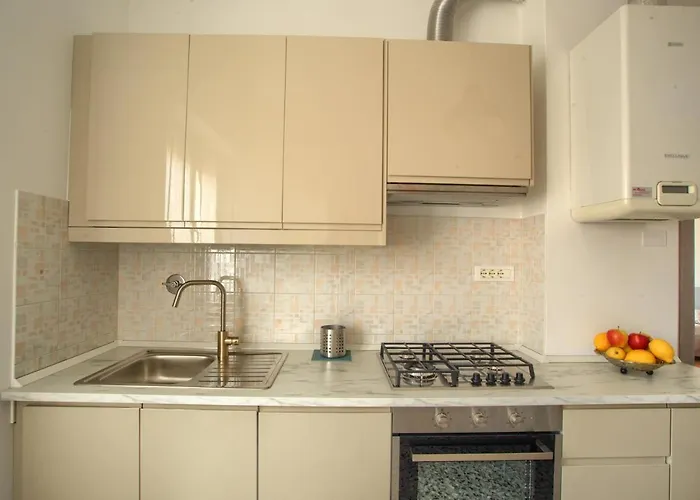 Apartamento Di Fronte Pista Ciclabile Con 2 Da Letto E Wifi Imperia